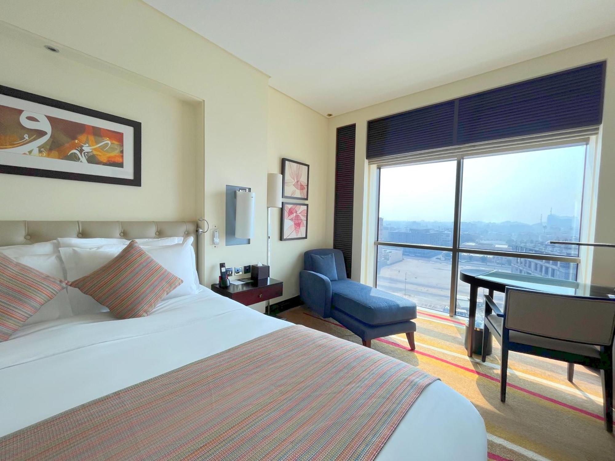 Отель Sofitel Al Khobar The Corniche Экстерьер фото A room at the Taj Bengal