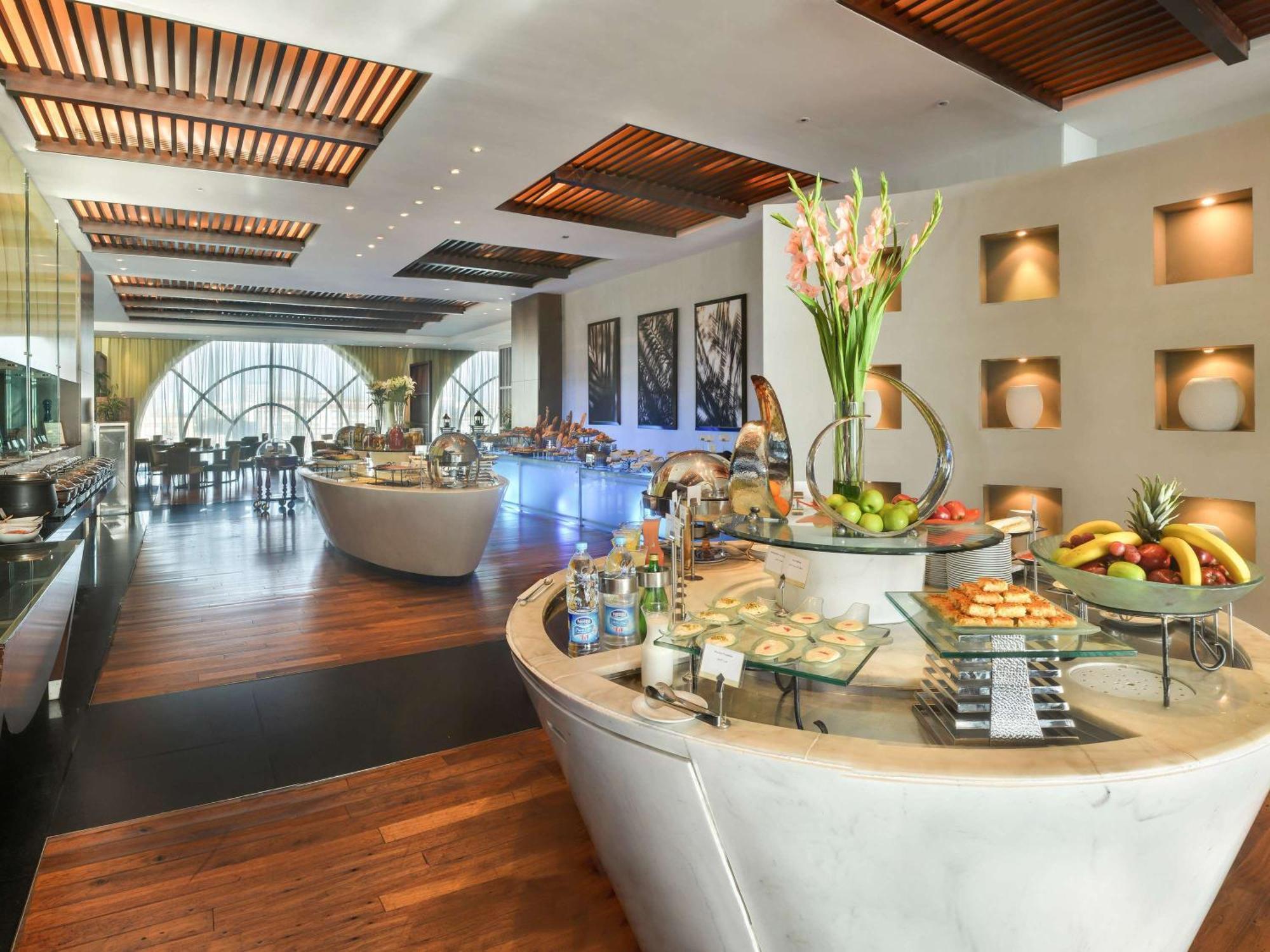 Отель Sofitel Al Khobar The Corniche Экстерьер фото The restaurant